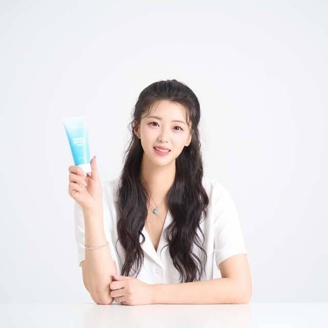 کرم مرطوب کننده هیالورونیک اسید و گلوتاتیون Gongskin
