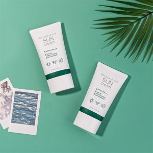 ضدآفتاب حاوی سیکا از برند پرتی